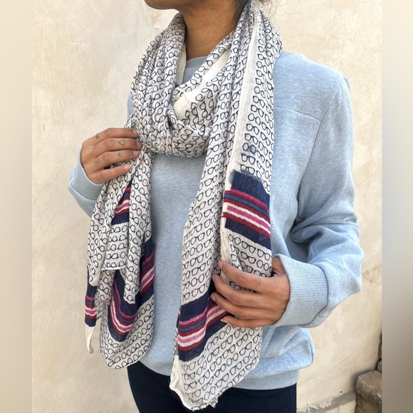 Tommy Hilfiger Accessories - Tommy Hilfiger Stole, white and blue combination with a quirky spectacle print